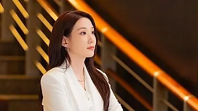 Park Eun-bin, Heiress With the Ability to See Ghosts in 'Heart-Stopping Romance'