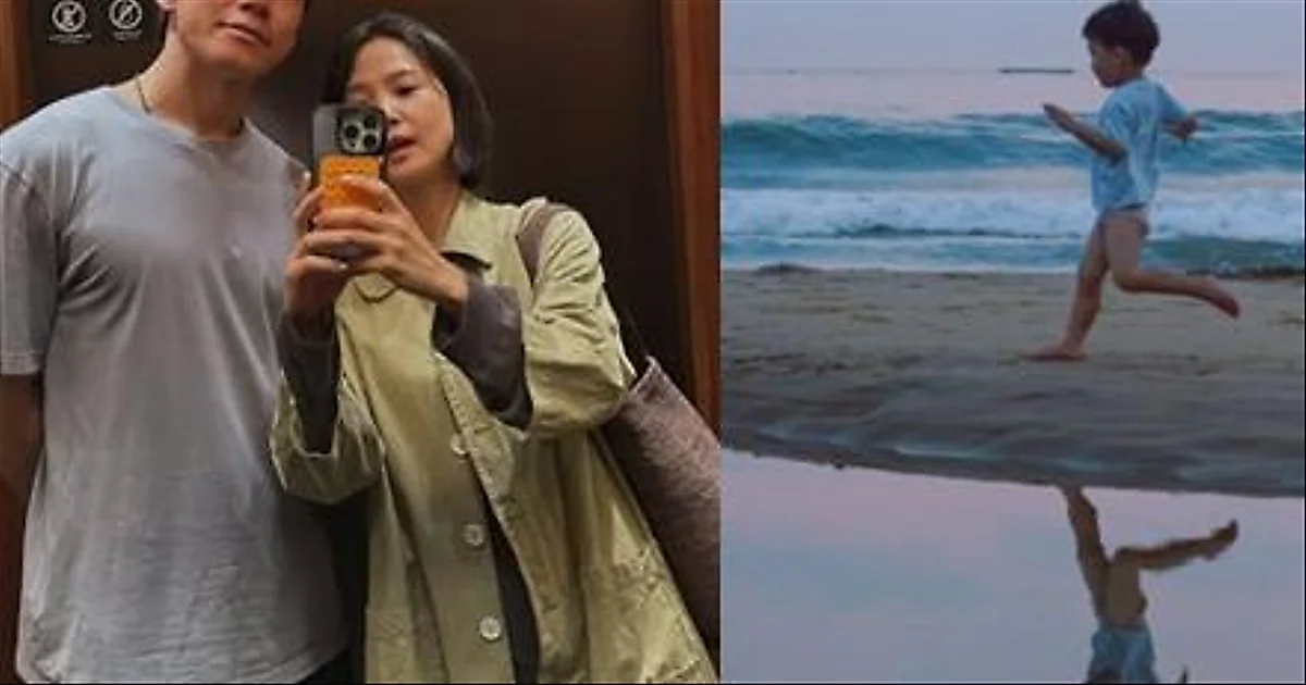 Yoon Seung-ah khoe con trai giống hệt Kim Mu-yeol