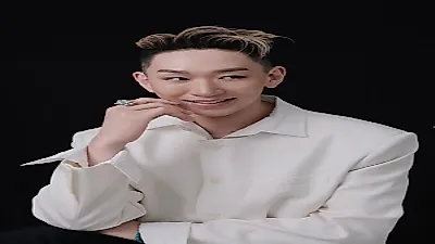 Kim Ho-young Reveals New Profile Photo with 'Let's Try It' Message — Is It a Response to …