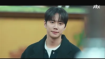 Trong “Chu tich Kang tan binh”, Lee Jun-young muon tay Jeon Hye-jin danh sap Jin Goo: “Ca…