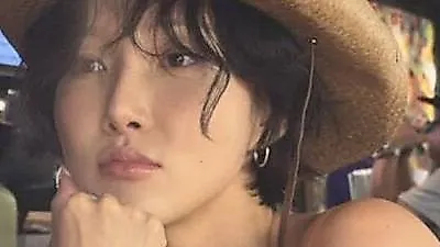 Hwasa showcases bold Western style during Texas tour stop