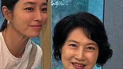 Rhee Min-jung reveals secret to her beauty with 70-year-old mother