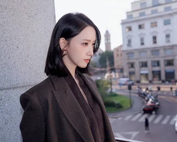 Im Yoon-ah becomes the face of Max Mara, captivating Milan in a single suit