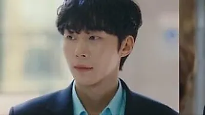 Mu Jin-sung sheds 'Typhoon Family' villain persona as genius hacker in 'Married Woman Kil…