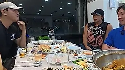 Rain「キム・テヒが起きたら私も起床」— 子育てとの戦い