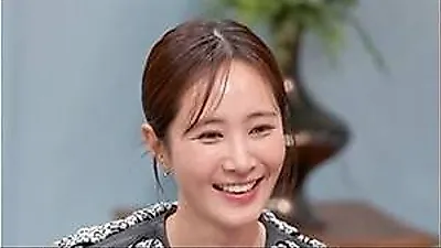 Girls' Generation Yuri Sweats as Kim Hee Chul Brings Up Her 'Ex-Boyfriend'