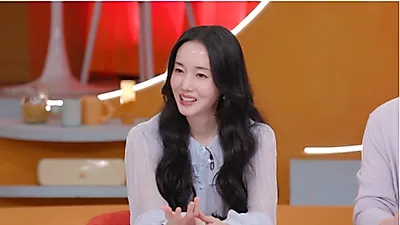Lee Jung Hyun Reveals Her Doctor Husband Is Such a Cheapskate Compared to When They Dated