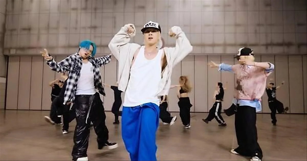 Đúng là BIGBANG! Uy thế 20 năm kinh nghiệm ngay từ phòng tập