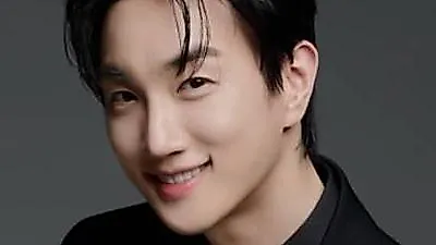 Ca sĩ, diễn viên nhạc kịch Kim Tae-o kết hôn vào ngày 8/8