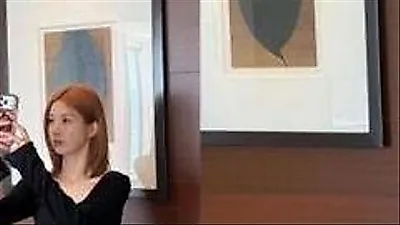 Kwon Eunbi trades 'Waterbomb Queen' persona for natural charm