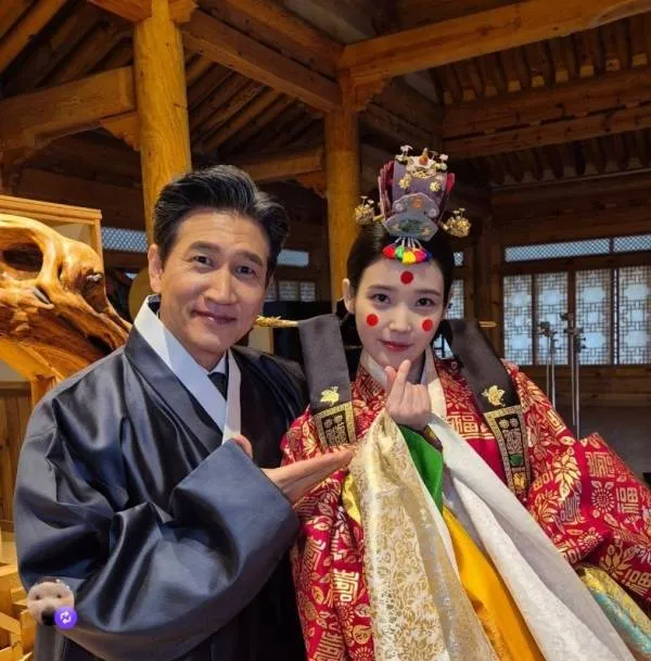 Jo Seung-yeon chia sẻ kỷ niệm về IU và con rể Byeon Woo-seok
