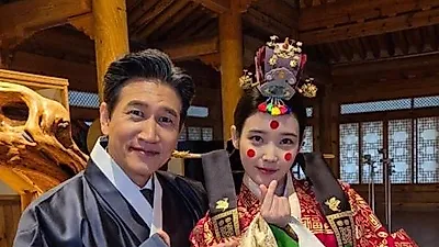Cho Seung-yeon gợi lại kỷ niệm cùng IU và con rể Byeon Woo-seok trong '21st Century Grand…