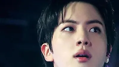 BTS Jin's T-shirt sells out instantly in Chicago