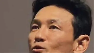 Hwang Jung-min continues 'Hope' promotions despite controversy