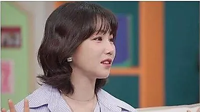 Lee Yu-ri Reveals She Proposed to Her Husband 12 Years Older as She Enters 17th Year of M…