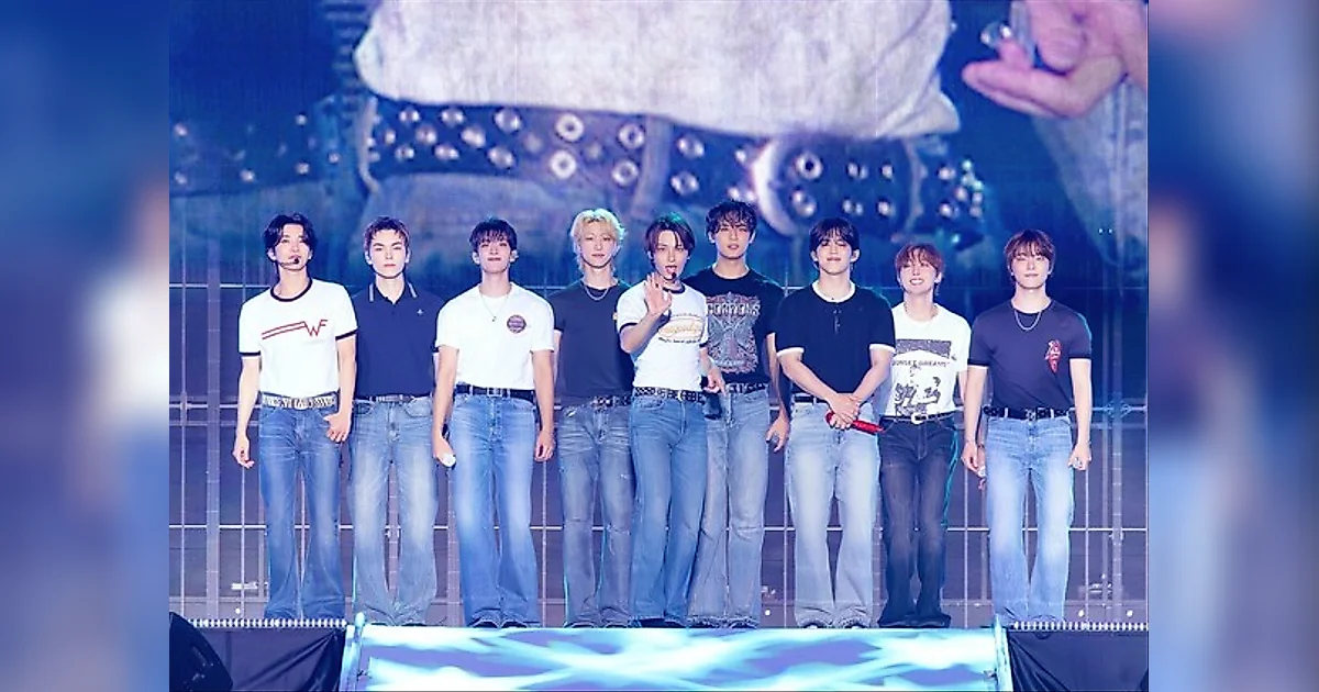 SEVENTEEN Attracts 180,000 Fans at Japanese Dome Fan-meeting Series
