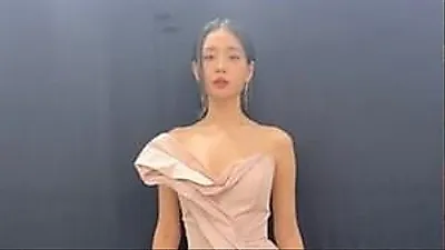 Bí quyết giảm 10kg của Ahn Eun-jin: Ăn trưa muộn và ăn nhẹ Starbucks vào buổi tối