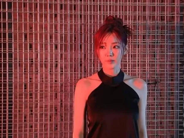 Sự thay đổi của Lee Bo-ram (SeeYa): 'Không chỉ là sự lột xác của phụ nữ, mà còn là trách nhiệm'