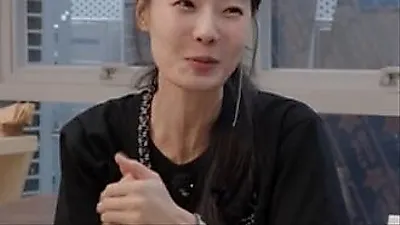 Yoon So-yi tiết lộ lý do mở quán cá nướng: "Có con rồi nên mẹ không còn gì phải sợ"