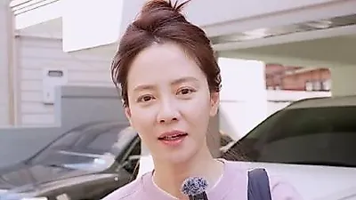 Song Ji Hyo nặng 48kg khi mặc quần áo với chiều cao 168cm: "Càng ngày càng gầy đi"