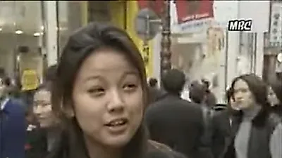 イ・ヒョリが30年前に街頭インタビューに応じた女子高生だった？当時の姿が話題に