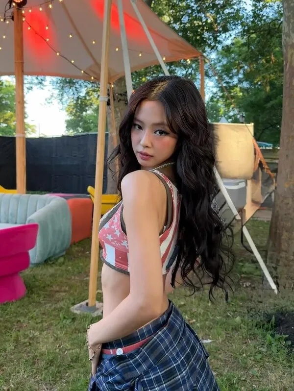 BLACKPINKジェニー、華やかなパフォーマンスでGovernor's Ballを席巻