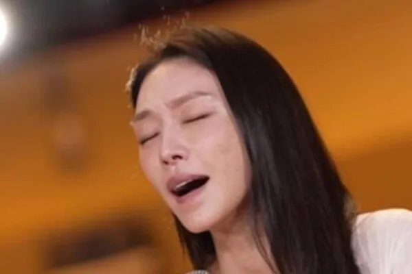 Cha Ji-yeon: "The stage is what helped me endure financial hardship and depression"