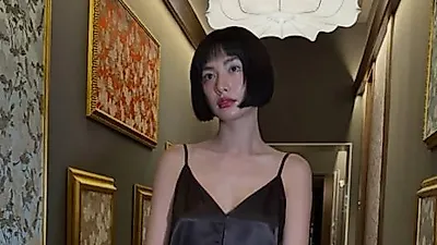 Nana出席奢侈品活动 展现独特都市时尚魅力