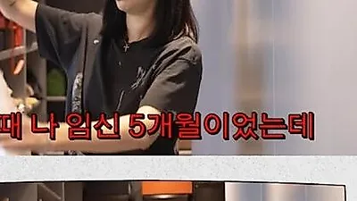 Ko So Young chia sẻ sự thật về Jang Dong Gun: 'Giờ chỉ có hai người là thấy ngại'
