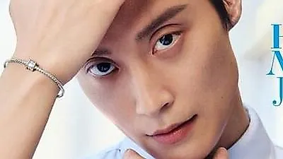 Heo Nam-jun displays fatal charisma in new pictorial