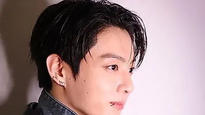 Jungkook BTS gây náo loạn tại Harajuku cùng bộ sưu tập Calvin Klein