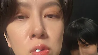 Kim Hee-chul tạm rời "Knowing Bros", bác tin sức khỏe bất thường bằng hình ảnh tinh nghịch