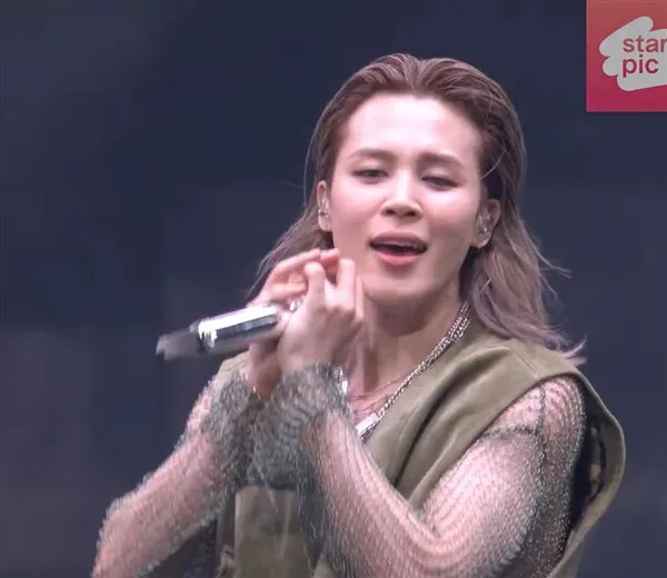 Jimin BTS được tờ LA Times dành lời khen ngợi: 'Phong cách thời trang ông lão tự do với chiếc áo khoác câu cá K-phishing'