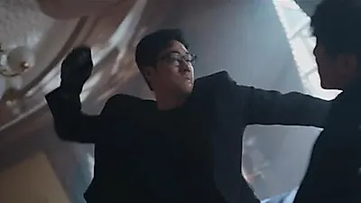 So Ji-sub's Explosive Rage in 'Kim Bu-jang'—A Brutal Lesson with a Golf Club