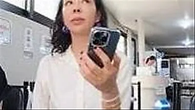 Lee Hye-young rebukes prejudice against non-smokers with lung cancer