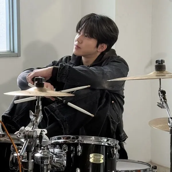 Do ấy của DAY6 giữ im lặng trước tin đồn kết hôn với Yoo Ji-yoo và trấn an người hâm mộ