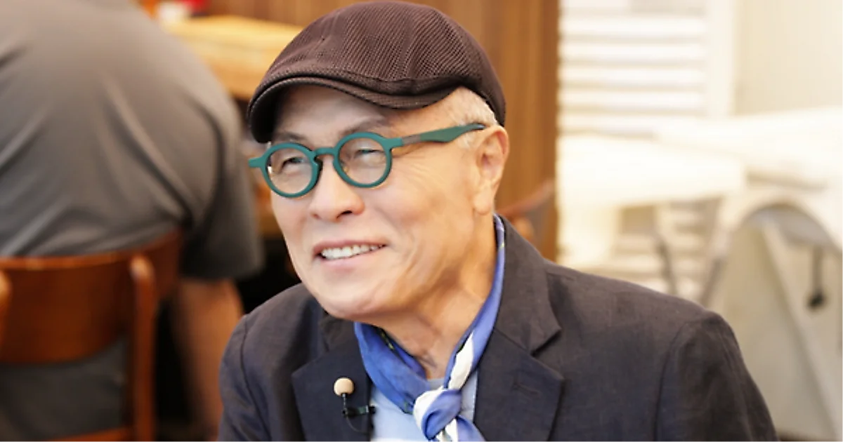 ホ・ヨンマン、転倒で集中治療室へ。病床でも綴り続ける50余冊の漫画日記