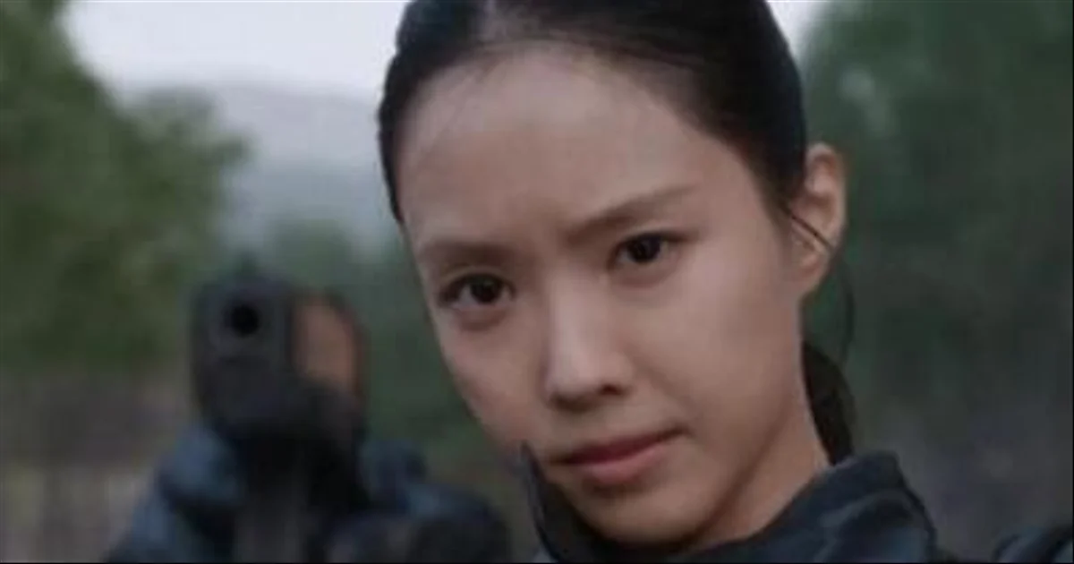 Son Na-eun lên tiếng về việc vắng mặt tại đám cưới Yoon Bo Mi