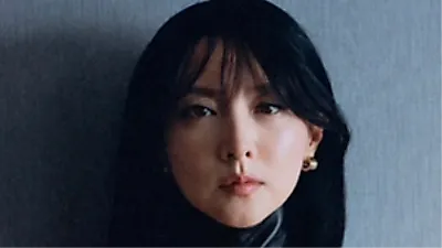 Lee Young Ae gây ấn tượng với vẻ đẹp vượt thời gian: Từ đồ hiệu sang trọng đến nét cổ điể…