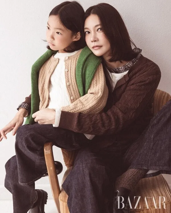 Cha Ye-ryun and Joo Sang-wook Reveal Their Daughter in an Unusual Move