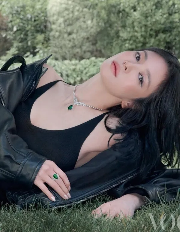 Song Hye-kyo gây sốt với body cực phẩm và vẻ đẹp không tuổi ở tuổi 44