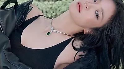 Song Hye-kyo: Vóc Dáng Đỉnh Cao và Gu Thời Trang Táo Bạo Khiến Quên Tuổi 44