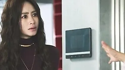 Kim Hye Soo gây sốt với vòng eo con kiến ở tuổi 55