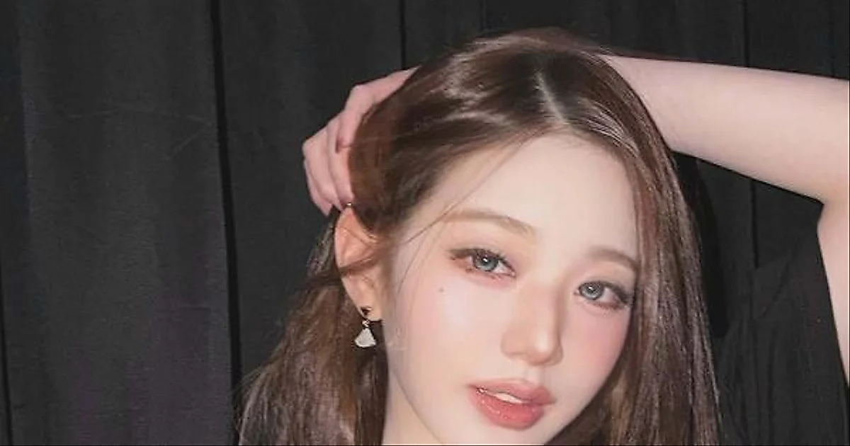 IVE's Jang Won-young praised for finishing 3-hour shoots in 40 minutes