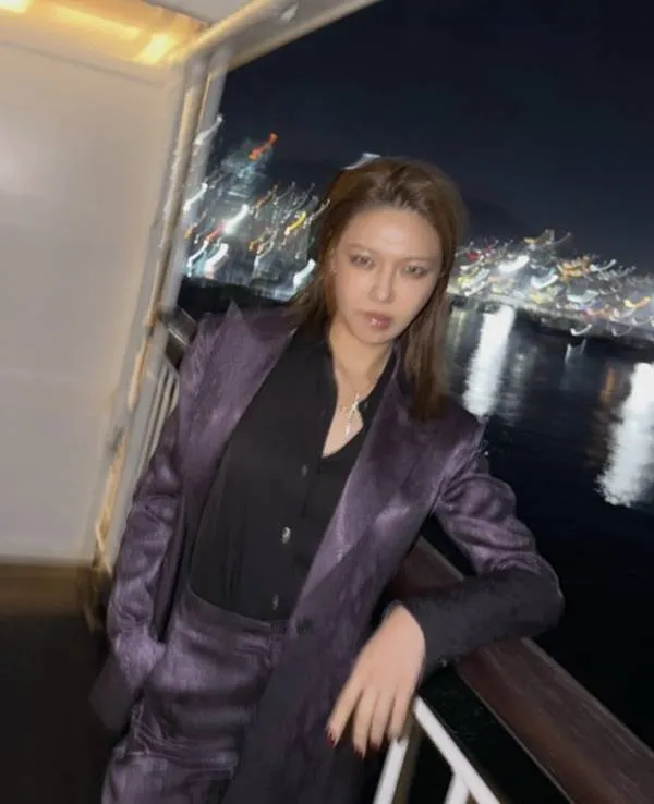 少女時代スヨン、「ヒョンニム(兄貴)」と頭を下げなければならない殺伐とした空気?