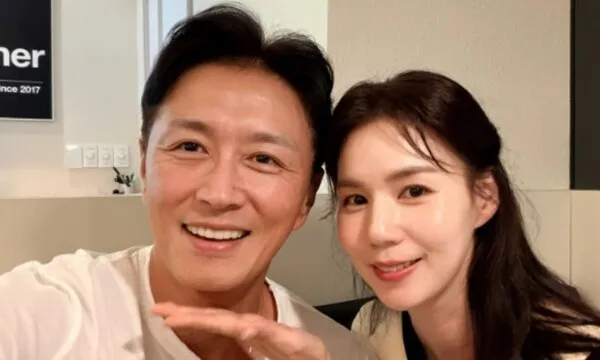 結婚11年目のジン・テヒョン♥パク・シウン、飾らない地下鉄デートを公開