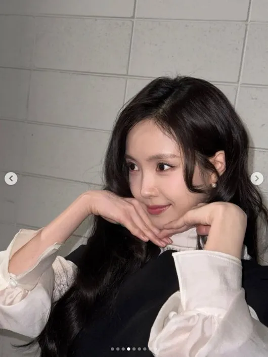 Yoon Bomi (Apink) kết hôn, Son Nae-eun đã đi đâu?