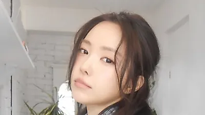 Son Na-eun (cựu thành viên Apink) đang làm gì sau khi vắng mặt tại đám cưới Yoon Bo-mi?