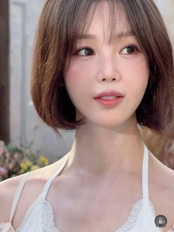 Nam Gyu-ri, một chú bướm đậu trên lưng - Sự lột xác đầy táo bạo ở tuổi 42