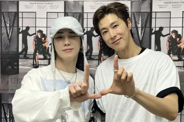 SHINeeのキー、東方神起ユノユノの初ソロコンサートへ応援に駆けつける